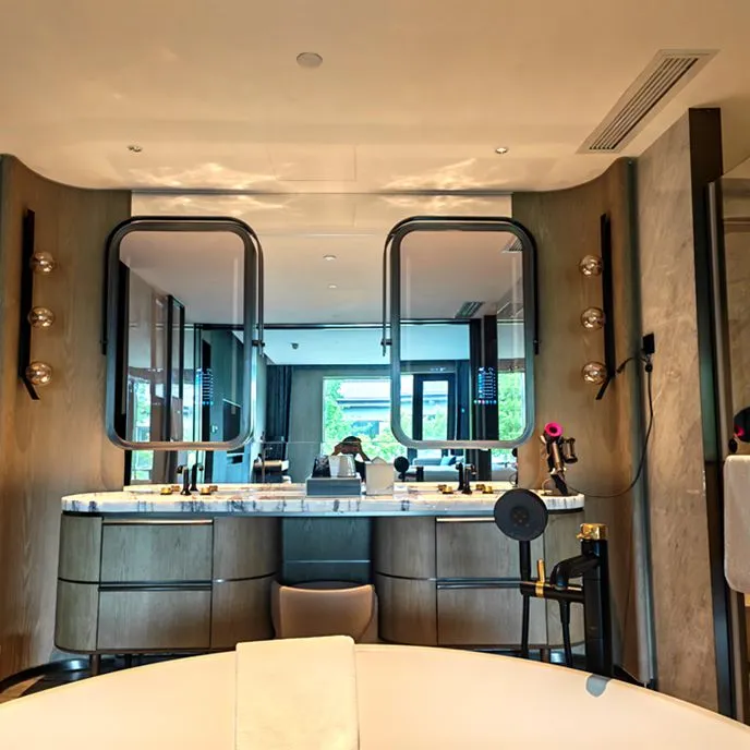 Hotel Waterproof Smart Mirror 