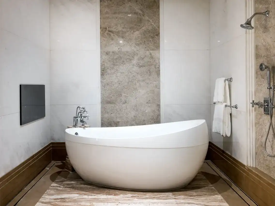 Smart Mirror TV vs Regular TV: What’s the Difference?